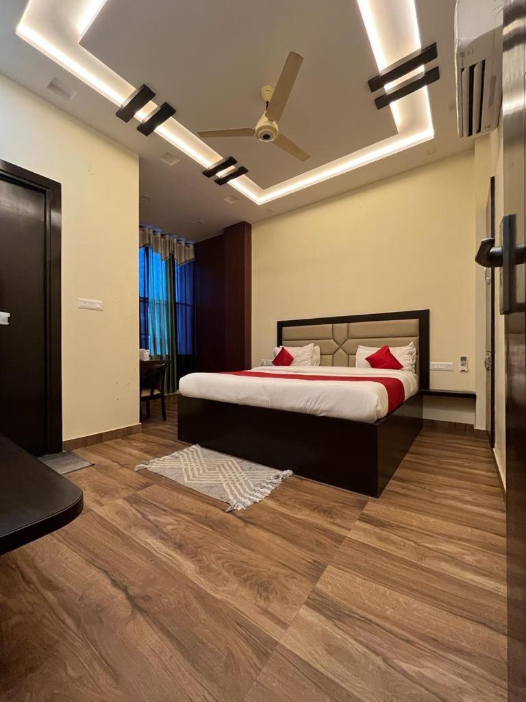 Hotel Mayur Palace 阿格拉 外观 照片